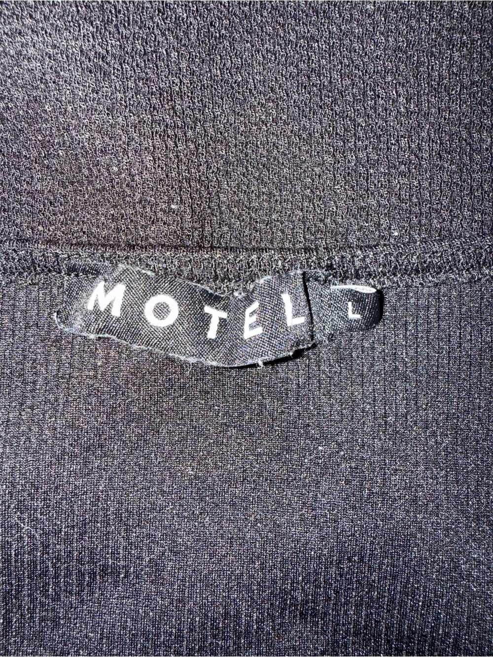 Motel Rocks Crop Top - Picture 3 of 4